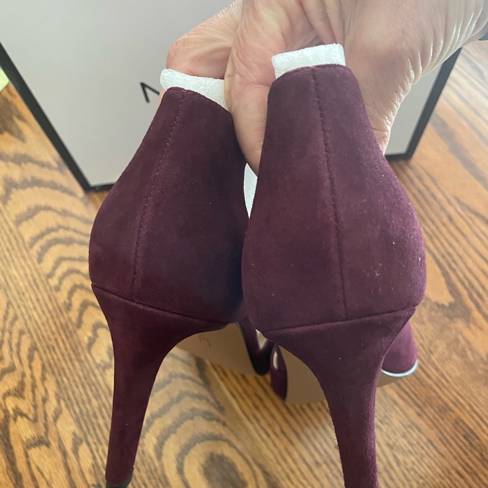 Nine West Burgendy suede heels - Picture 7 of 9